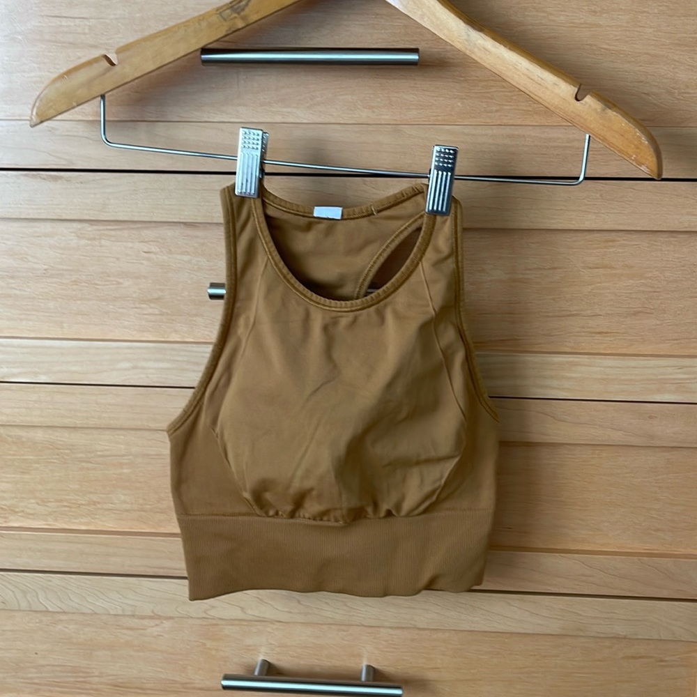 Lululemon tank